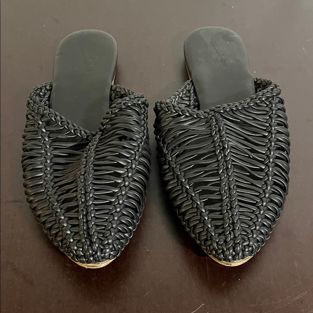 💲 Universal Threads Woven Slip-On Women's Shoes